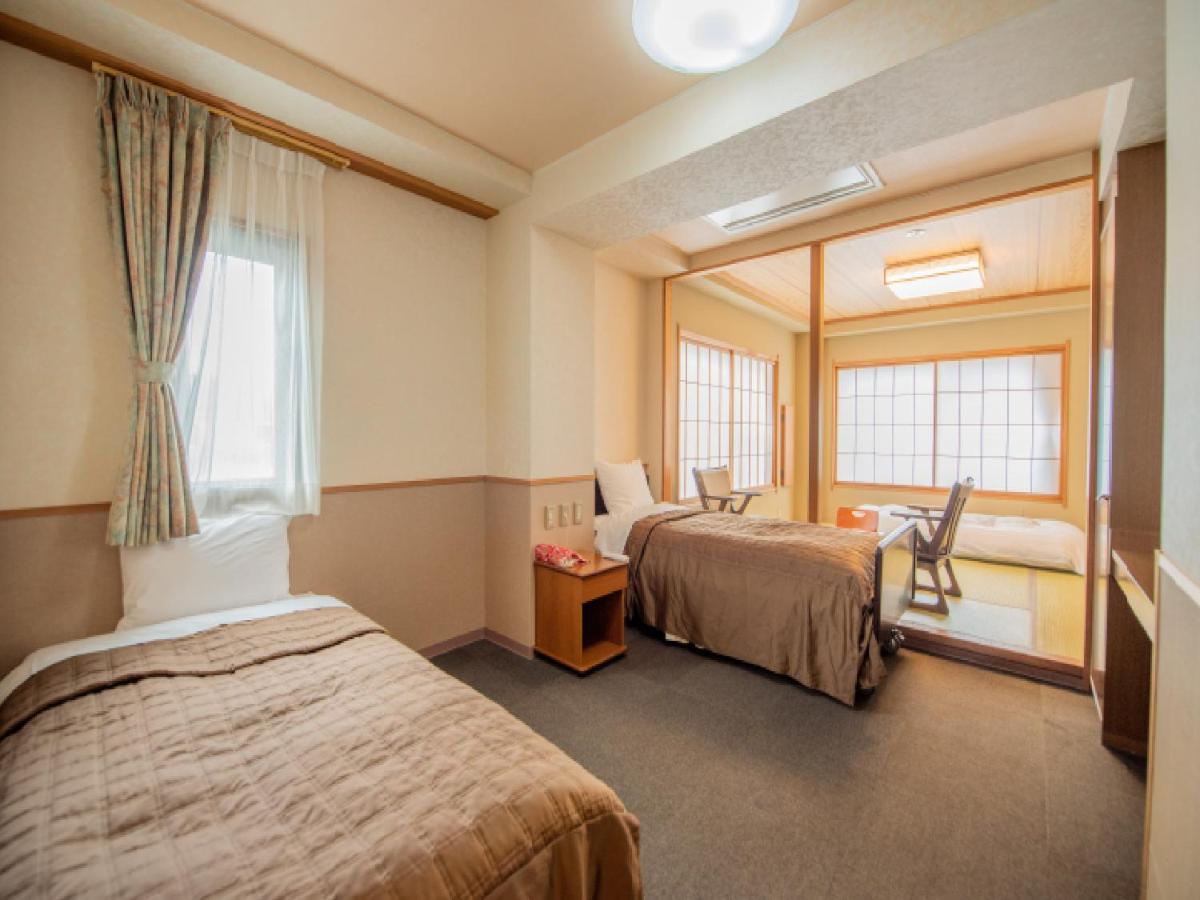 יאמנוצ'י Ryokan Hakura מראה חיצוני תמונה