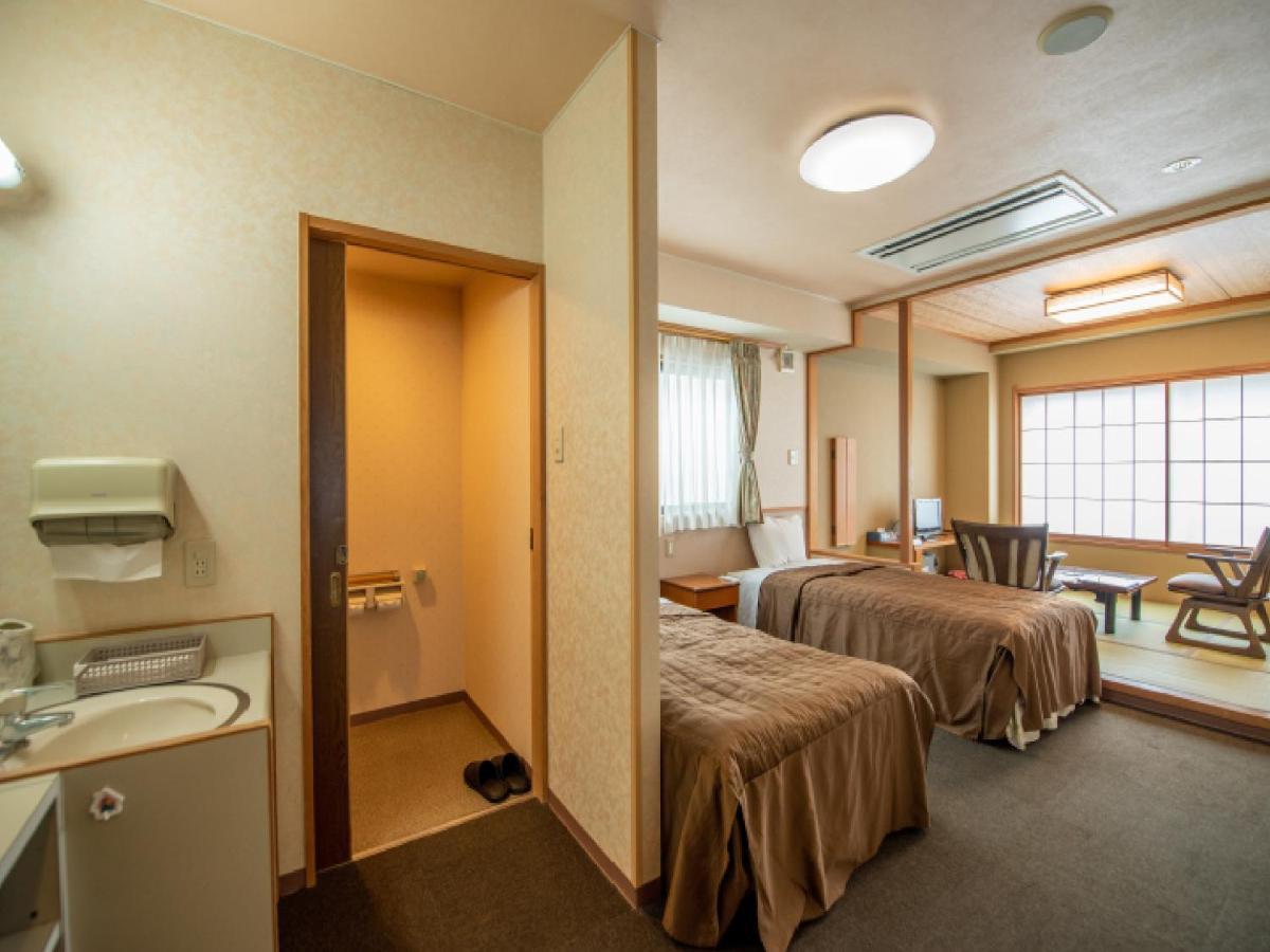 יאמנוצ'י Ryokan Hakura מראה חיצוני תמונה